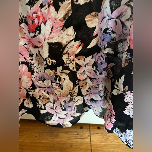 Band of Gypsies Rose and Lilac Floral Wrap Skirt - Picture 8 of 14